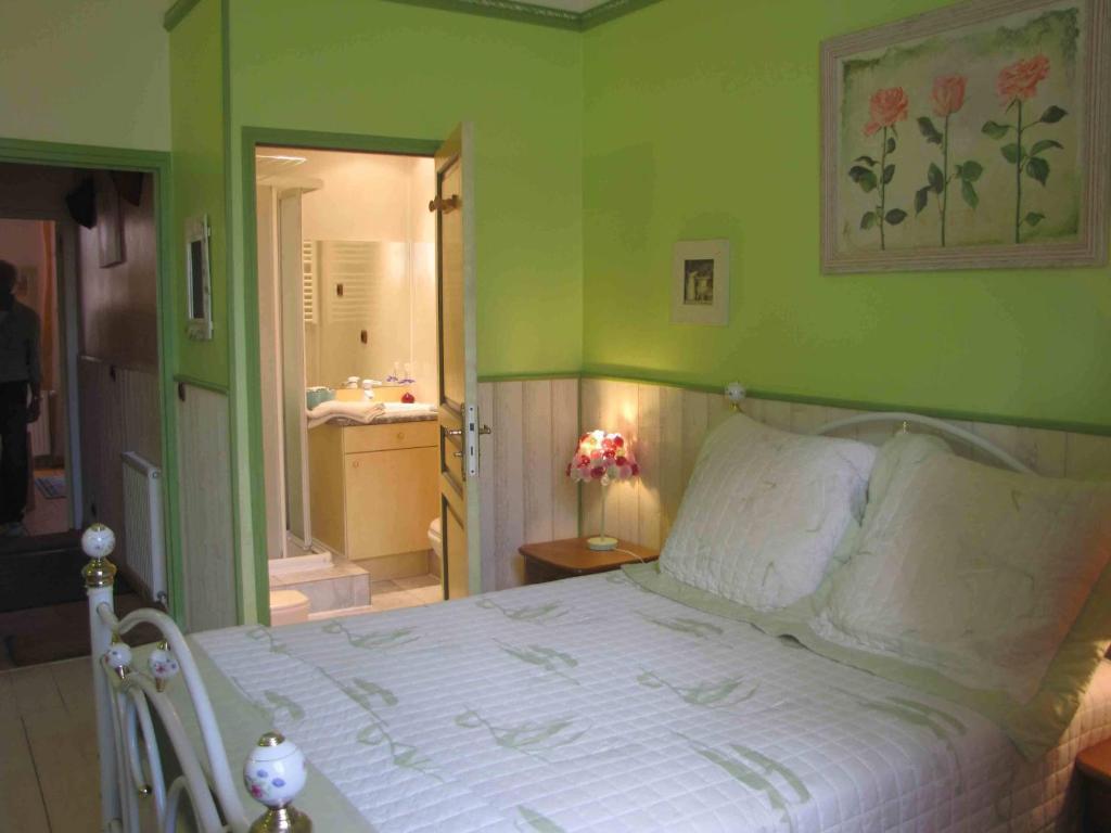 Chambres D'Hotes Les Pensees Douces Auxerre Bilik gambar