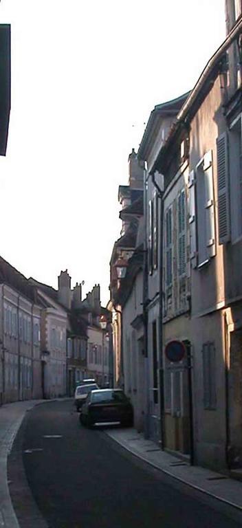 Chambres D'Hotes Les Pensees Douces Auxerre Luaran gambar