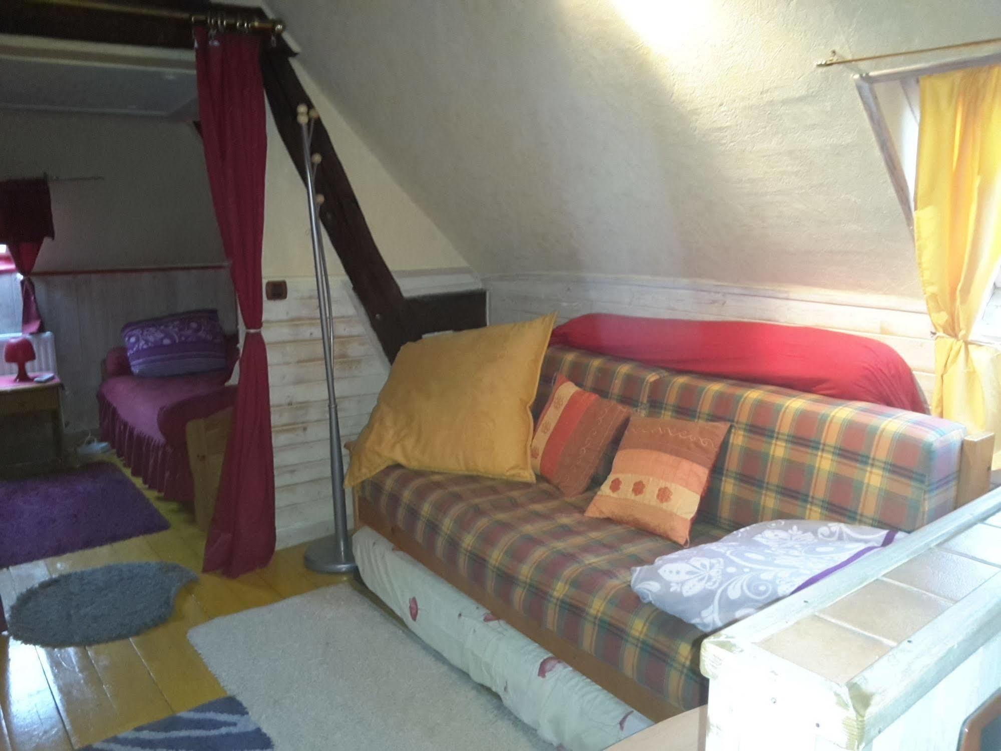 Chambres D'Hotes Les Pensees Douces Auxerre Luaran gambar